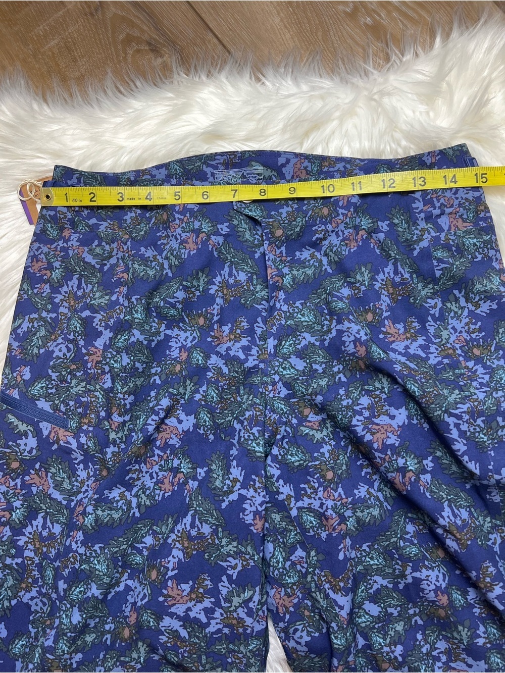 PATAGONIA WOMEN'S DIRT ROAMER
MOUNTAIN BIKE SHORTS. Size 6. New With Tags. - Picture 8 of 11
